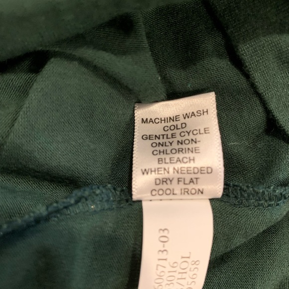 Banana Republic top w buttons & cap sleeves. Sz XS - Picture 7 of 9